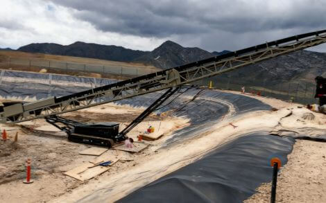 What is a Hopper Feeder Conveyor? What is a Hopper Feeder Conveyor?