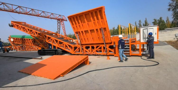 zoomry mobile truck unloader