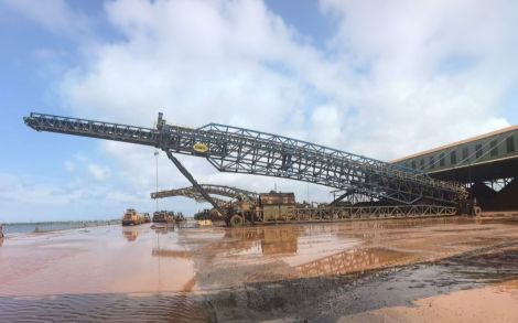 ZOOMRY Mobile Ship Loader Application Case in African Bulk Cargo Terminals ZOOMRY Mobile Ship Loader Application Case in African Bulk Cargo Terminals